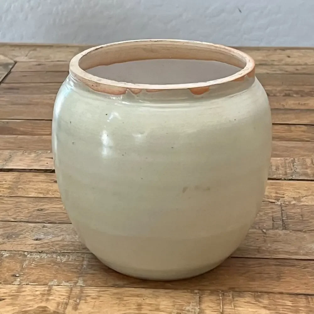 Art Studio Pottery Pot 5.5